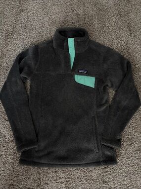 Patagonia Ladies Gray Crewneck Fleece with Teal Placket XS